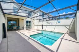 3059 - Beautiful Townhome Private Pool Near Disney