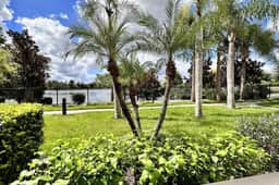 IS1 110 - Orlando 3BR Condo Near Disney | Sleeps 8, Balcony & Kitchen