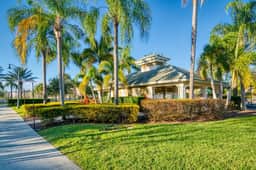 IS1-206 - Vista Cay Resort Orlando Condo | Near Disney & Universal