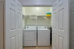IS2-107 - 2 Bed - Vista Cay