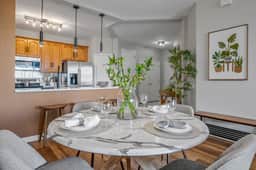IS2-301 - NEWLY renovated unit