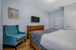 IS3-108 - New Listing - Central