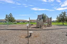 SL3095 - Lakefront 4bed/3bath