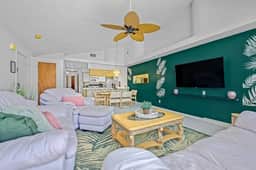 SW40 – 3BR SweetWater Club Condo Near Disney & Universal w/ Pool & Balcony