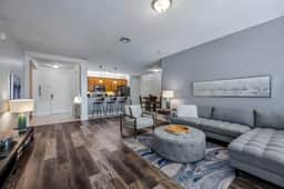 VC12-206 - EPIC 2nd Floor Lakeview