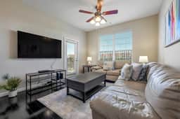 VC8-410 Vista Cay 3BR Condo Across from Pool