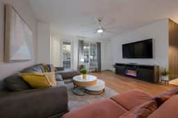 VC6-105 - New listing - Central