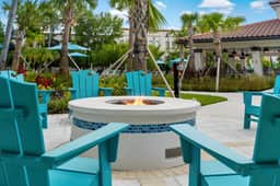 VC6-105 - New listing - Central