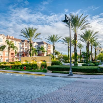 VC8-107 Vista Cay Orlando Condo | Walk to Pool, Near Disney & Universal