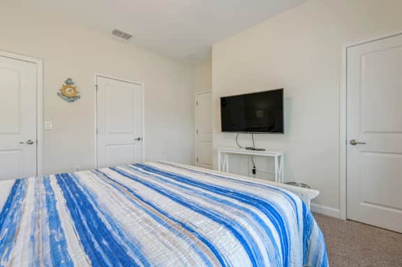 1564 - Champions Gate 4BR Vacation Home | Pool, Near Disney