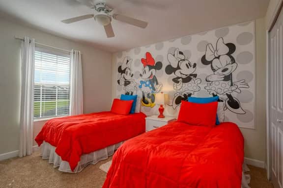 3111 - Mickeys Hideaway - Water park Included