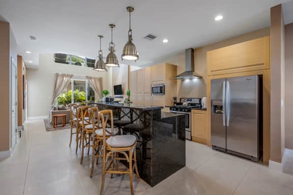 7632 - Upgraded 4 Bedroom Townhouse by Disney