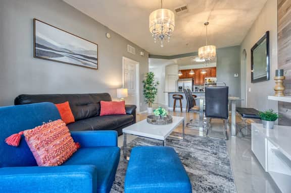 IS1-107 - Orlando Condo Near Disney | 2BR + Mickey-Themed Bedroom