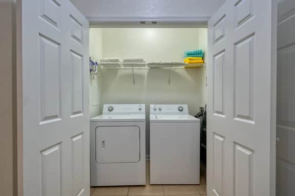 IS2-107 - 2 Bed - Vista Cay