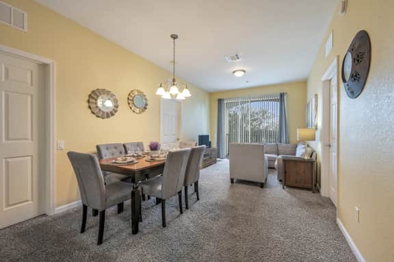 IS3-303 - Lakeview Unit - Vista Cay