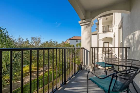 IS3-305 - Lakefront unit.