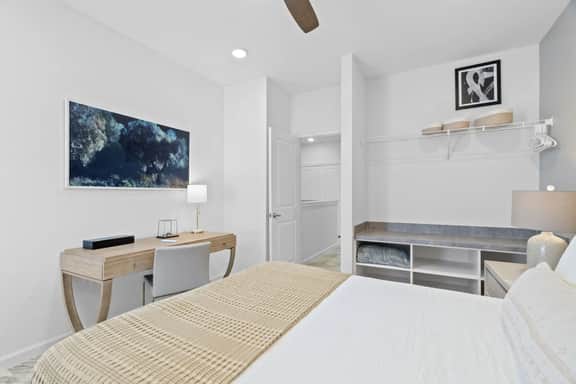 PG6133 - Modern Luxurious Home
