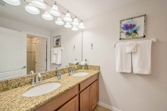 PP8968 - 4 Bedrooms w/ Pool and Resort Access
