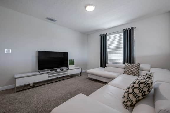 SL4807 - Lakeview Home