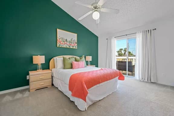 SW40 – 3BR SweetWater Club Condo Near Disney & Universal w/ Pool & Balcony