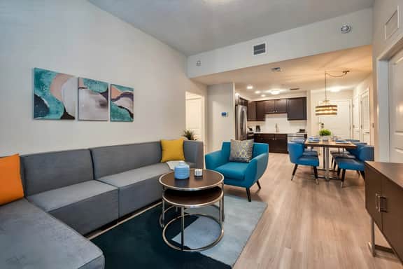 VCR2-402 Brand New Apartment - Convention Center