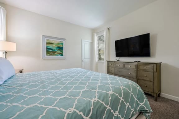 1569 - Champions Gate Resort Villa – Modern 5BR, Private Pool & Clubhouse Access