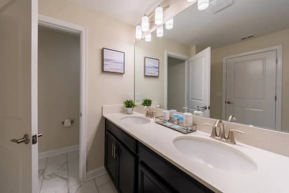 4924  Beautiful Townhome Private Pool Disney