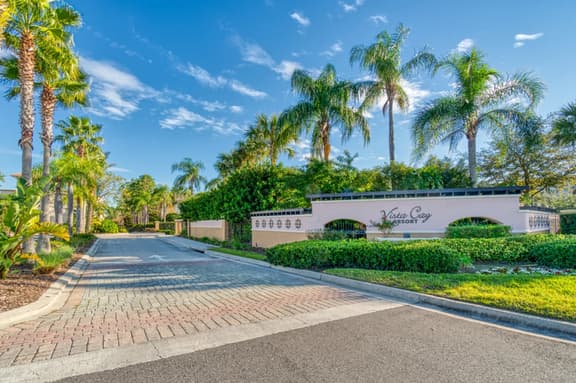 IS2-107 - 2 Bed - Vista Cay