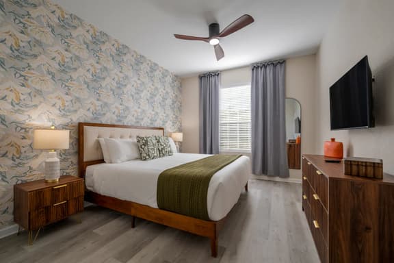 IS3-305 - Lakefront unit.