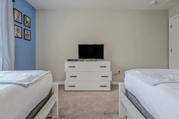 PP8968 - 4 Bedrooms w/ Pool and Resort Access