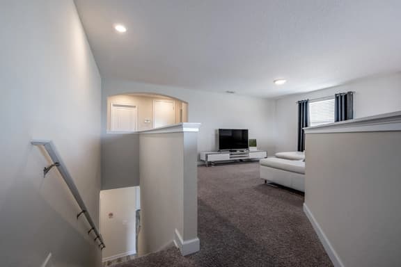 SL4807 - Lakeview Home