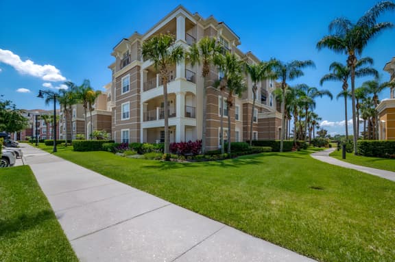 VC6-105 - New listing - Central